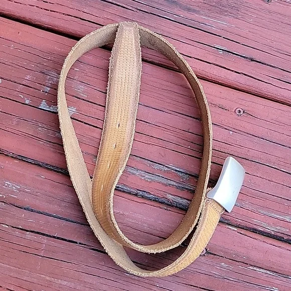 ISABEL MARANT Leather Belt with Silver Buckle